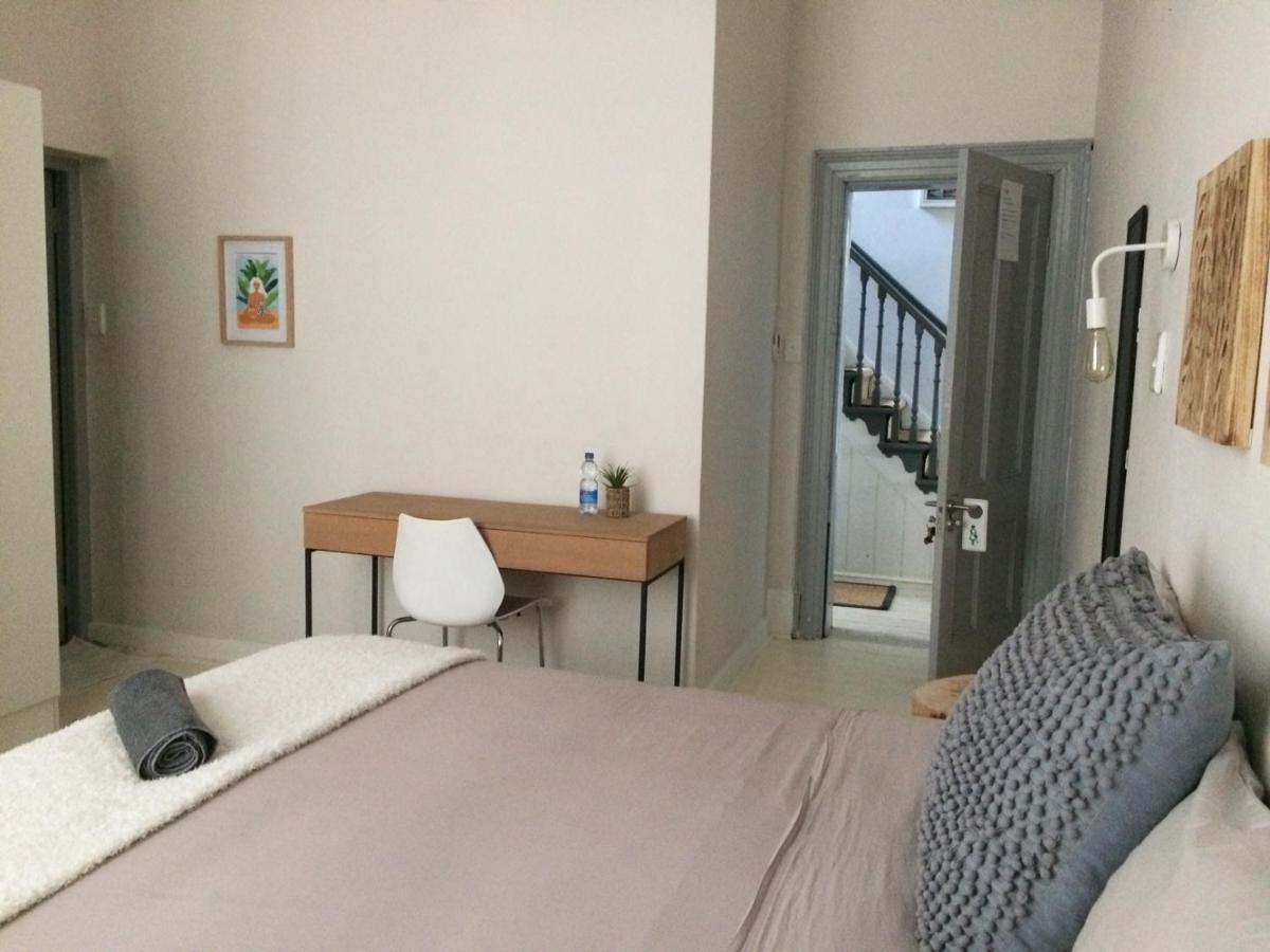 Moy Guesthouse & Backpackers ケープタウン エクステリア 写真
