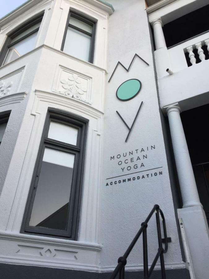 Moy Guesthouse & Backpackers ケープタウン エクステリア 写真